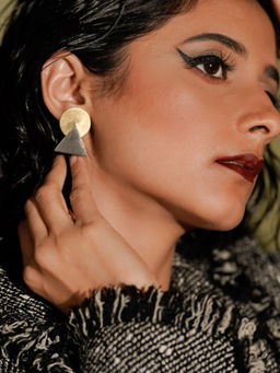 Divas Mantra - 92.5 Sterling Silver A Little Sophistication Earrings