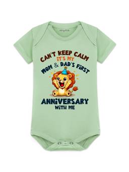 Arvesa - Can't Keep Clam It's My Mom and Dad First Anniversary With Me Printed Bodysuit