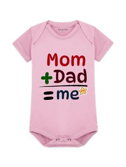 Arvesa - Mom + Dad = Me Typography Bodysuit