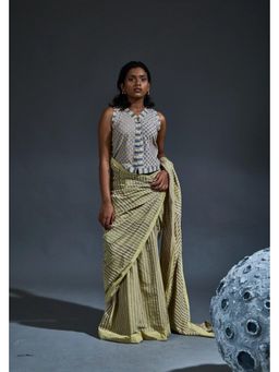 Banana Labs - Crater Cream Saree with Blouse with Stitched