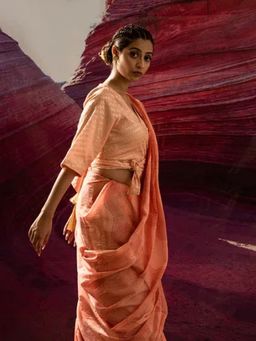 Banana Labs - Aurum Wave Arizona Peach Saree