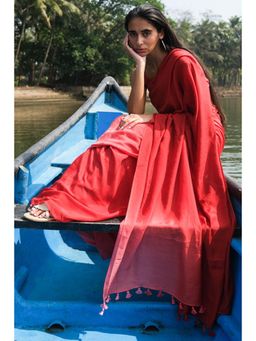 Okhai - Scarlet Lake' Ombre Modal Silk Saree with Unstitched