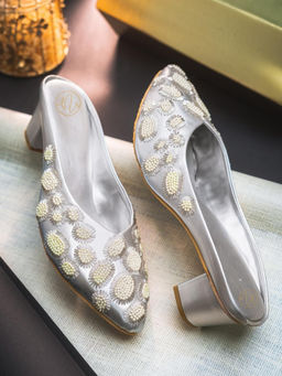 NR by Nidhi Rathi - Womens Silver Embroidered Pointed-Toe Block Mules Heels