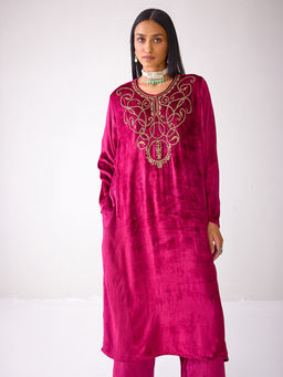 Ancestry - Masakkali Fuchsia Pink Velvet Kurta