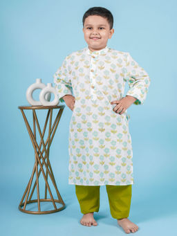 KALP - Rio Floral Kurta with Pants (Set of 2)
