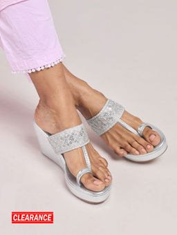Azai by Nykaa Fashion - Silver Metallic Sequin Lace Kolhapuri Festive Wedges