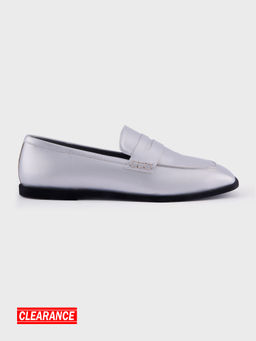 IYKYK by Nykaa Fashion - Silver Square Toe Metallic Loafer Flats
