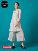 Off White color option, Sold out, Currently selected