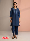 Navy Blue color option, Currently selected