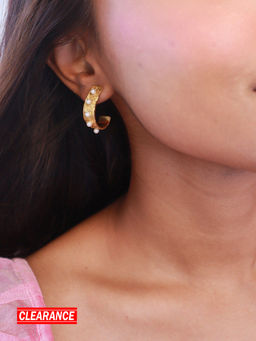 Pipa Bella by Nykaa Fashion - Contemporary Textured Gold Hoops with Pearls