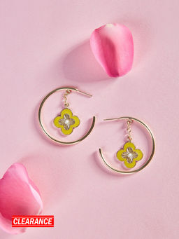 Pipa Bella by Nykaa Fashion - Green and Gold Clover Leaf Hoop Earrings