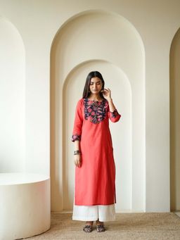 TUSHTI - Women Rust Floral Yoke Cambric Cotton Straight Kurta