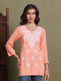 FASHIONABLE CHIKAN HANDIKRAFT - Women Peach Floral Embroidered Chikankari Kurti