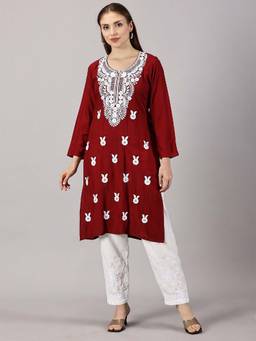 FASHIONABLE CHIKAN HANDIKRAFT - Women Maroon Floral Embroidered Straight Kurta