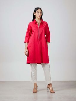 Pallavi Swadi - Pink Roseberry Solid Collar Neck Kurta and Pant (Set of 2)
