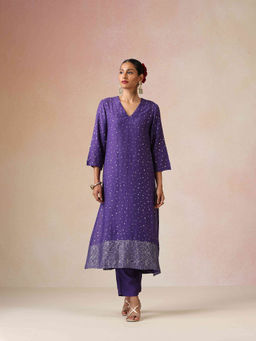 trueBrowns - Purple Printed Muslin Silk Straight High-Slit Kurta and Pant