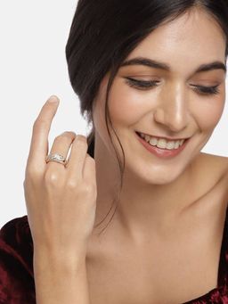 I Jewels - Rose Gold Plated Elegant CZ American Diamond Sparkling Adjustable Ring