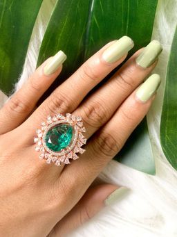 I Jewels - Rose Classic Teardrop Pear Shaped CZ American Diamonds Adjustable Rings