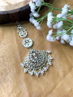 I Jewels - Gold Plated Traditional Kundan & Pearl Handcrafted Maang Tikka