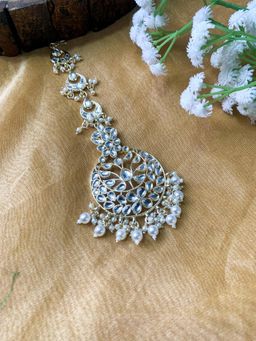 I Jewels - Gold Plated Traditional Kundan & Pearl Handcrafted Maang Tikka