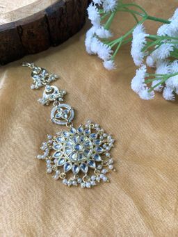 I Jewels - Gold Plated Traditional Kundan & Pearl Handcrafted Maang Tikka