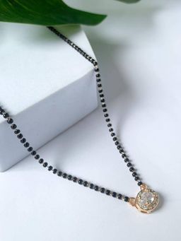 I Jewels - Traditional Single Line Oval Shape Pendant Black Bead Chain Mangalsutra