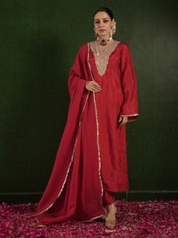 ONEWE INDIA - Chaand Dark Red Silk Zari Work Kurta with Pant and Dupatta (Set of 3)