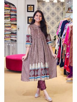 Pink Tree - Brown Pure Cotton Printed Kurta with Pant