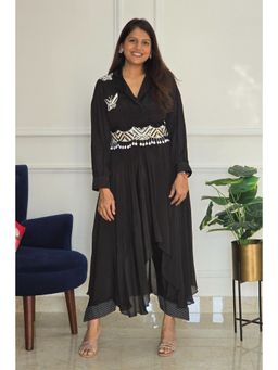 Pink Tree - Black Polyester Beads and Stones Kurta with Pant