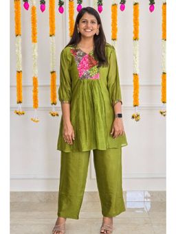 Pink Tree - Olive Mul Embroidered Kurti with Pant Co-ord Set