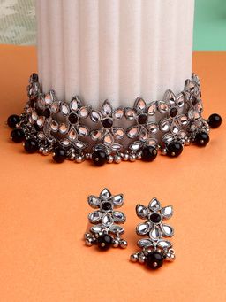 Karatcart - Oxidised Silver Black Beads Studded Kundan Choker Necklace Set