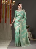 Green color option, Sold out, Currently selected