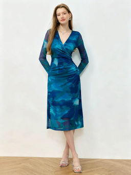 Outzidr - Blue Full Sleeve V Neck Dress