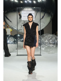 SOMYA GOYAL - Sculpt Cord Shirt - Black