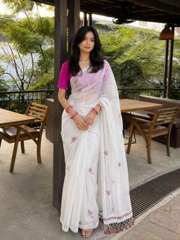 AMRUTKALA SAREES - White Designer Linen Printed Saree and Unstitched Blouse Piece