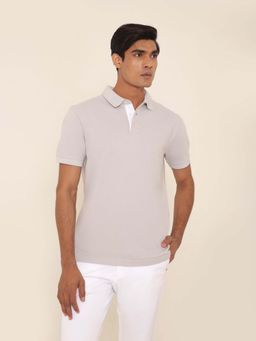 Subtract - Men Light Grey Comfort Fit Solid Polo Casual T-Shirt