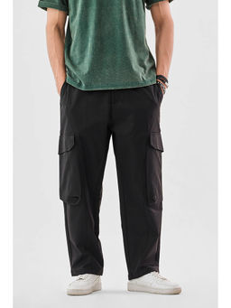 Snitch - Black Solid Loose Casual Cargo Pant for Men