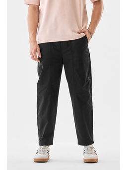 Snitch - Black Solid Straight Casual Cargo Pant with Belt