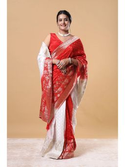 VGlame - Red and White Fabric Saree With Unstitched Blouse
