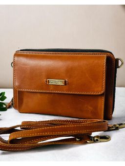 Strutt - VersaChic 2-in-1 Leather Crossbody Sling Bag (Medium)