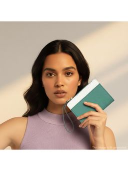 Fastrack - Miniclick Olive Wallet for Women