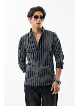 Snitch - Black Stripes Slim Fit Shirt