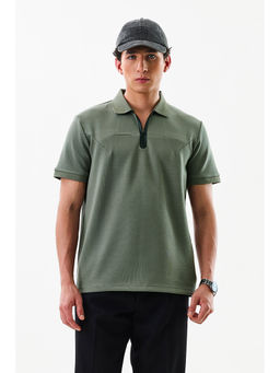 Snitch - Green Solid Slim Fit Polo T-Shirt