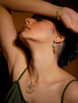 Divas Mantra - 92.5 Sterling Silver Whirlpool Necklace with Aqua Chalcedony Stone