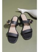 Black color option, Sold out, Currently selected