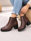 Brown color option, Sold out, Currently selected