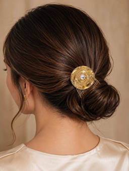 FUNKRAFTS - Girls and Women Sea Shell Pearl Embellished Comb Hairpin - Golden