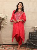 Red color option, Sold out, Currently selected