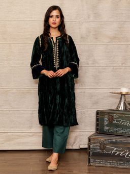 Spring Soul - Dark Green Embroidered Velvet Silk Kurta