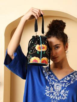 HOUSE OF WEBHIN - Parwana Black Potli Bag